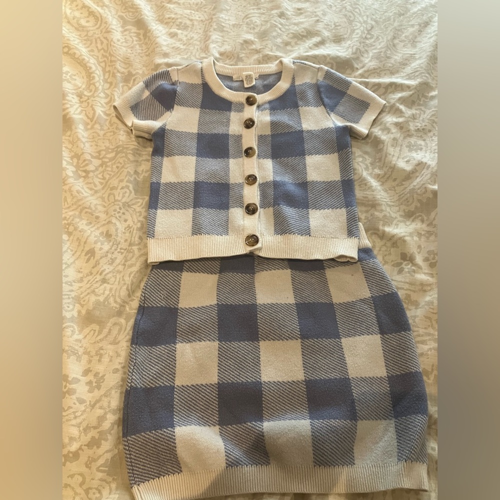Preppy sweater set, checkered short sleeve.